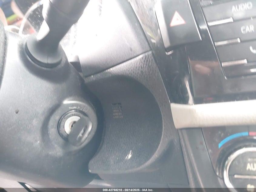 2015 Toyota Corolla Le VIN: 2T1BURHE3FC318372 Lot: 42768218