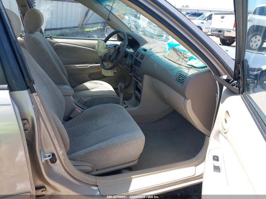 1NXBR12EX1Z501836 2001 TOYOTA COROLLA photo no. 5