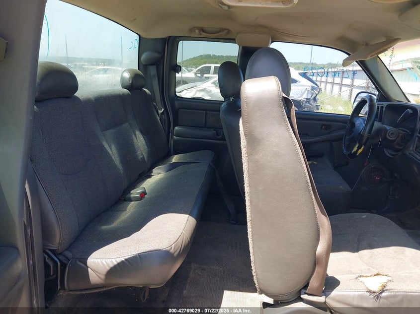 2003 Chevrolet Silverado 1500 Work Truck VIN: 2GCEC19X231399280 Lot: 42769029