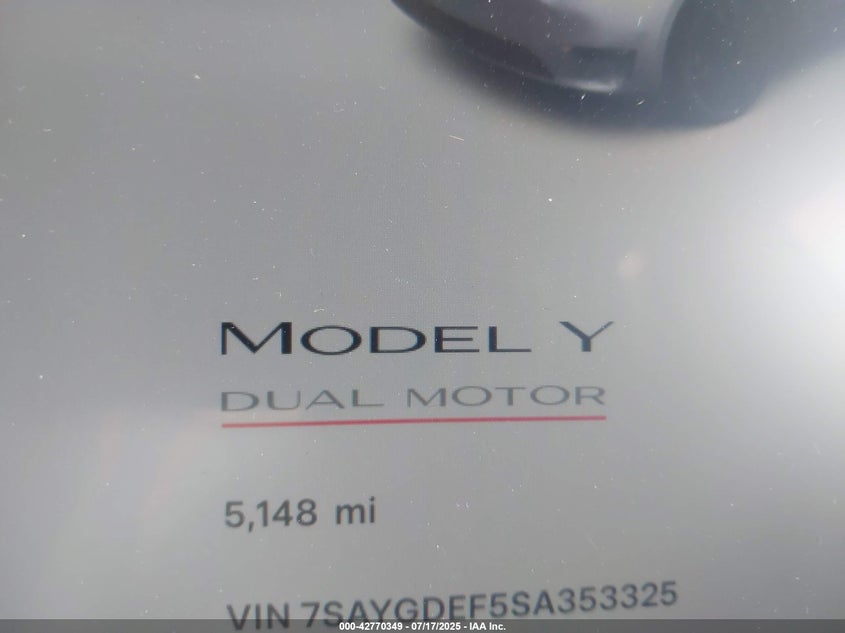 2025 Tesla Model Y Performance Dual Motor All-Wheel Drive VIN: 7SAYGDEF5SA353325 Lot: 42770349