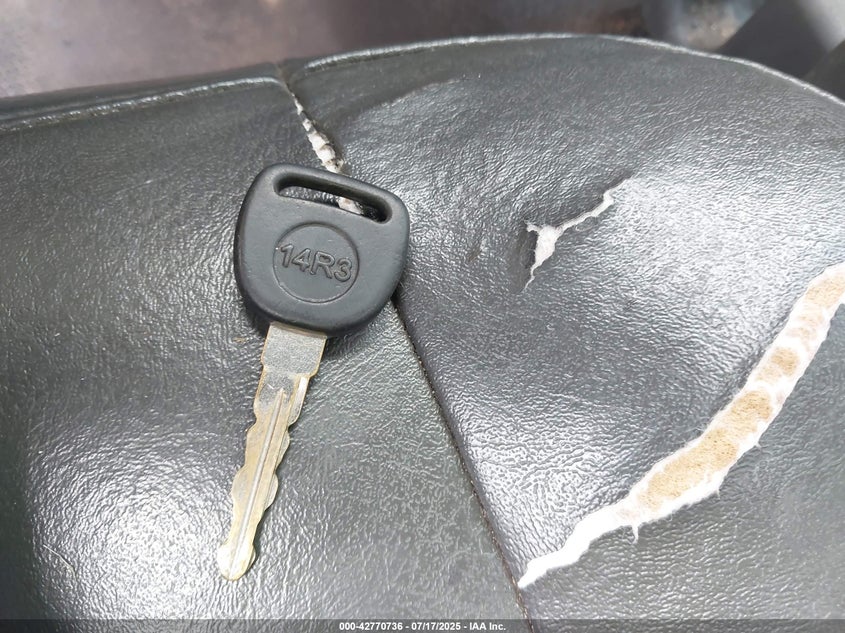 2004 Chevrolet Silverado 1500 VIN: 1GCEC14X24Z120412 Lot: 42770736