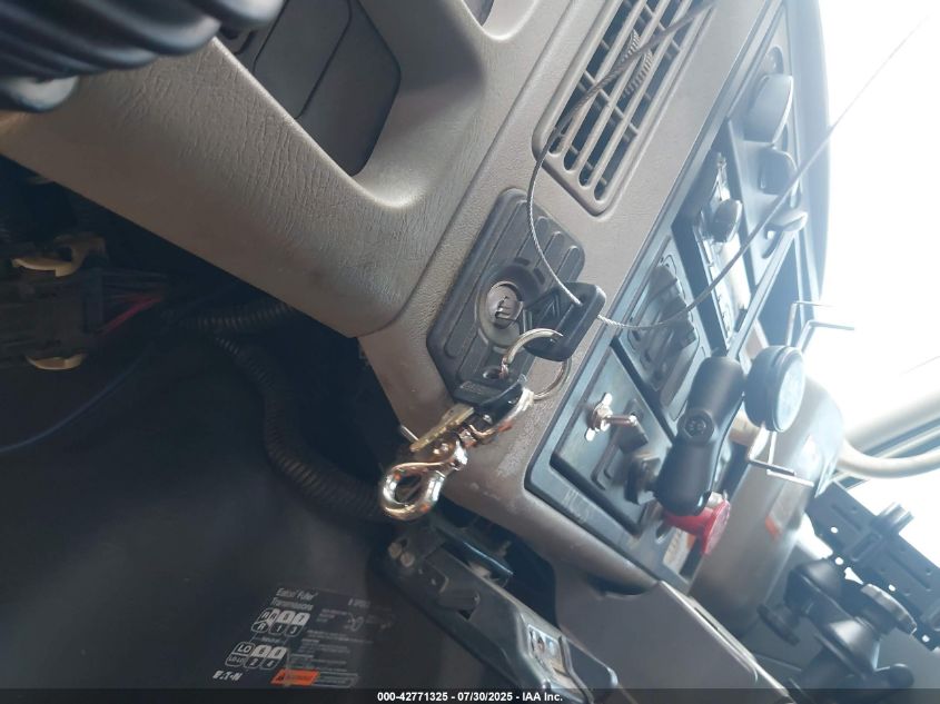 2010 International 7000 7500 VIN: 1HTWNAZT1AJ243569 Lot: 42771325