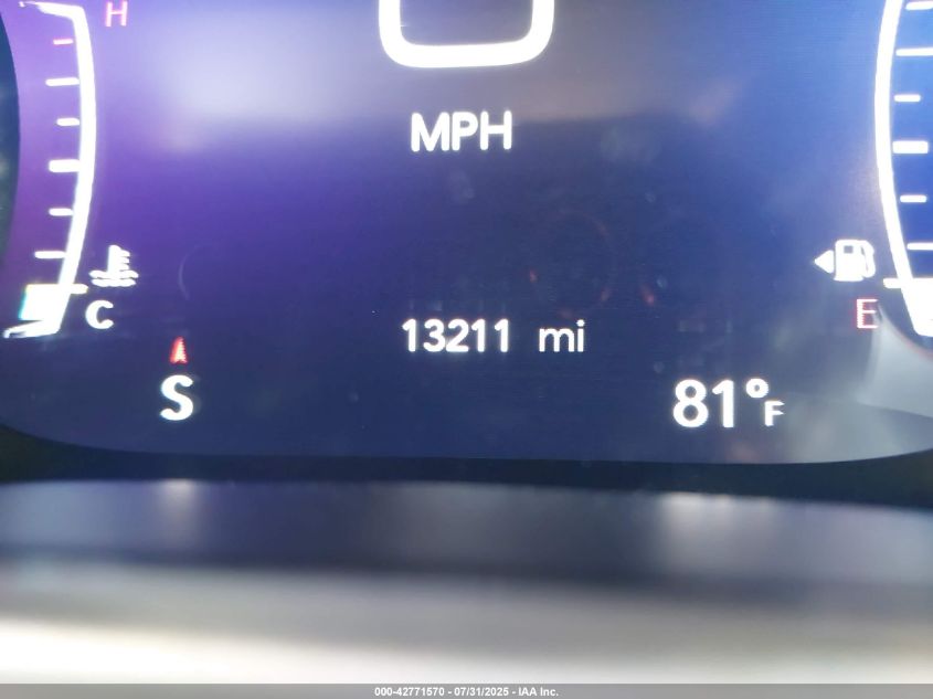 2025 Chrysler Pacifica - 2C4RC1BG8SR540333