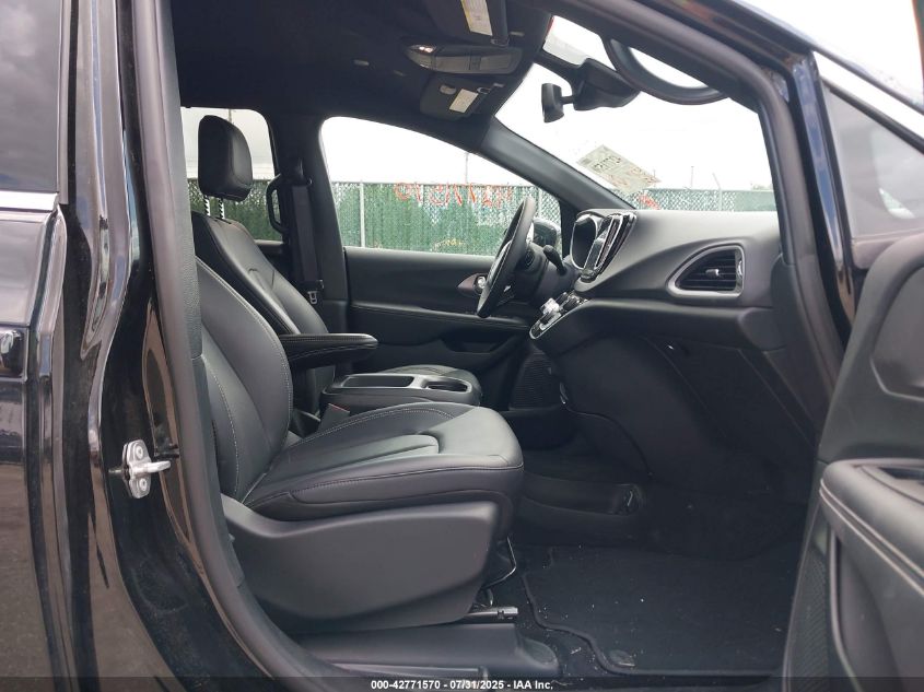 2025 Chrysler Pacifica - 2C4RC1BG8SR540333