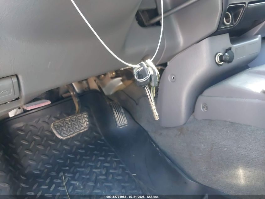 2001 Toyota Tacoma VIN: 5TEWM72N51Z872319 Lot: 42771955