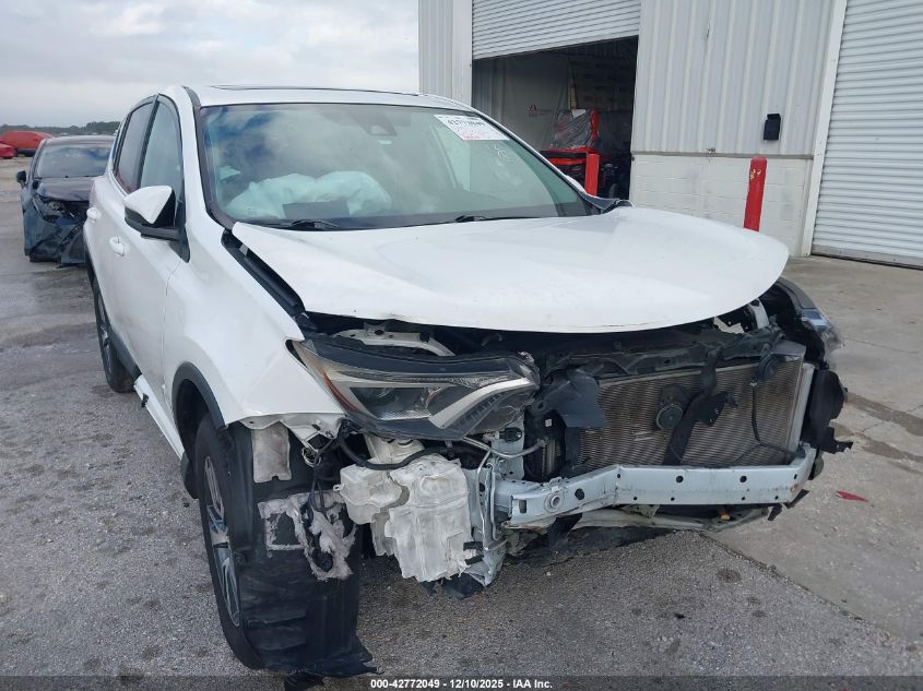 2018 Toyota Rav4 Xle VIN: 2T3WFREV2JW512910 Lot: 42772049