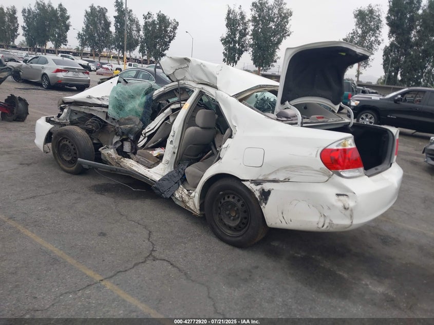 4T1BE32K45U541266 2005 TOYOTA CAMRY photo no. 3