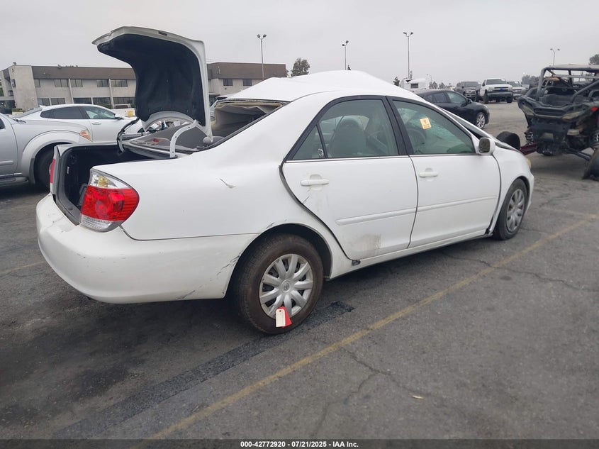 4T1BE32K45U541266 2005 TOYOTA CAMRY photo no. 4