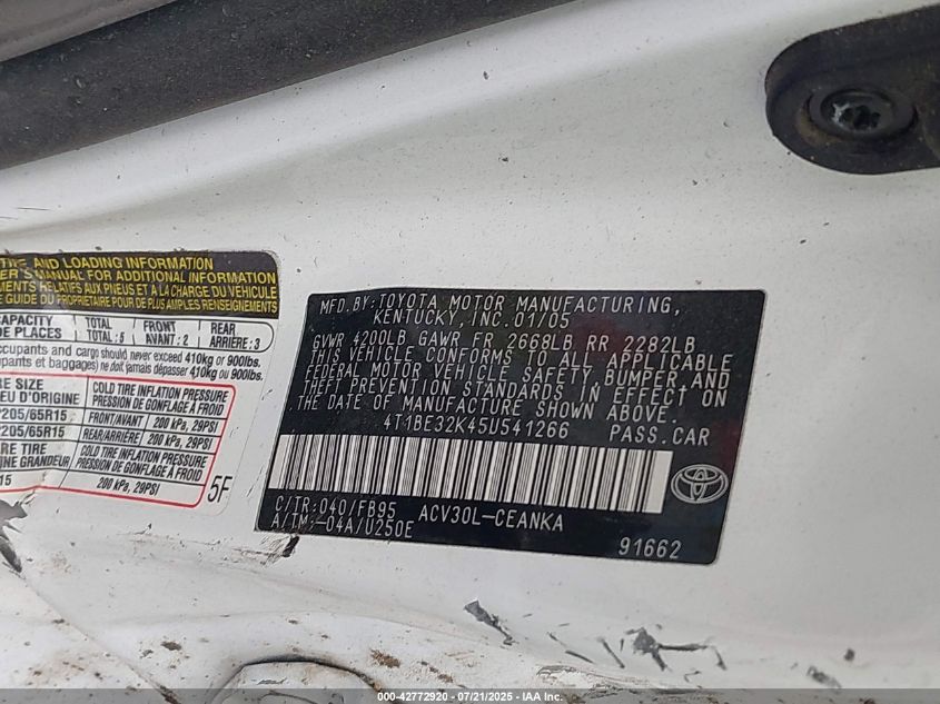 2005 Toyota Camry Le VIN: 4T1BE32K45U541266 Lot: 42772920