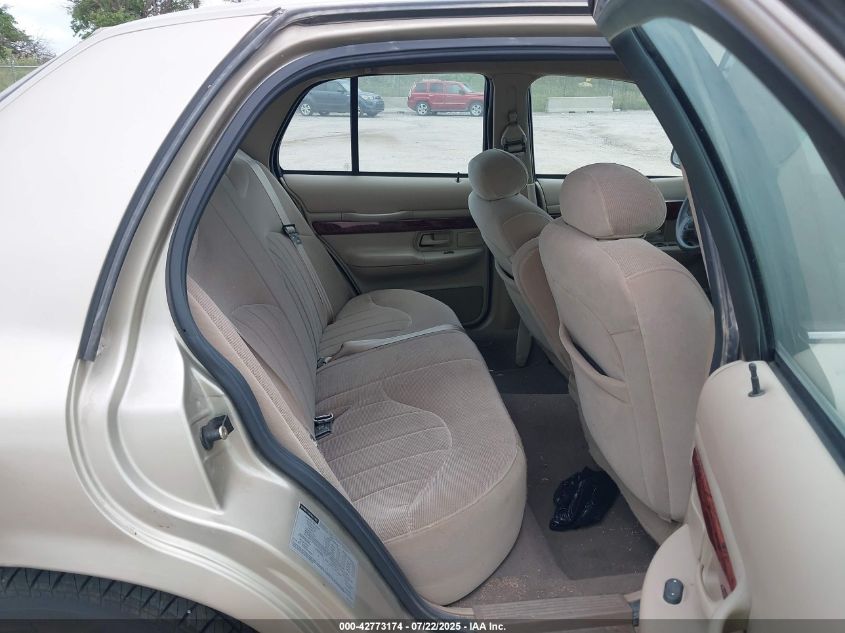 2000 Mercury Grand Marquis Gs VIN: 2MEFM74W2YX743938 Lot: 42773174