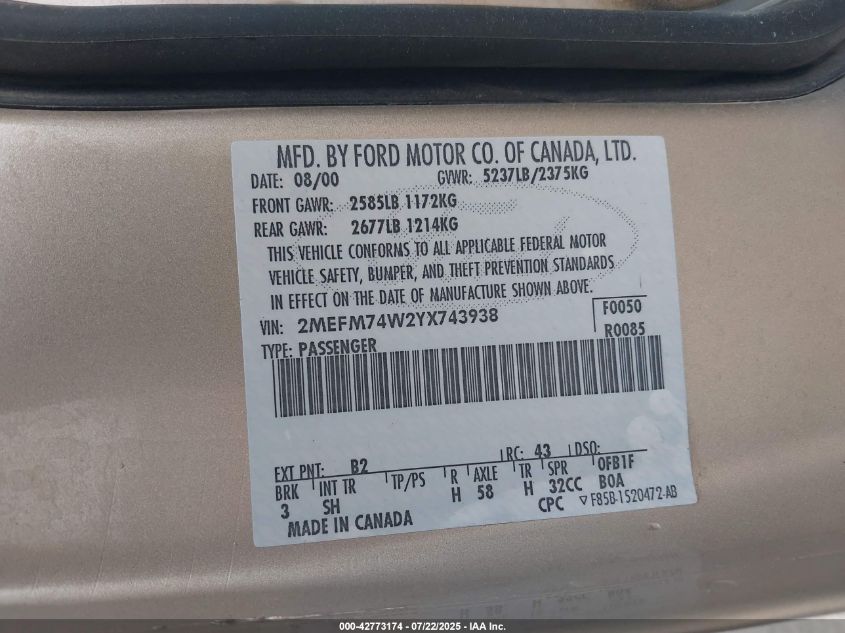 2000 Mercury Grand Marquis Gs VIN: 2MEFM74W2YX743938 Lot: 42773174