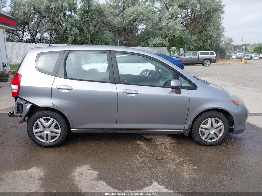 2008 Honda Fit VIN: JHMGD38468S061122 Lot: 42773304