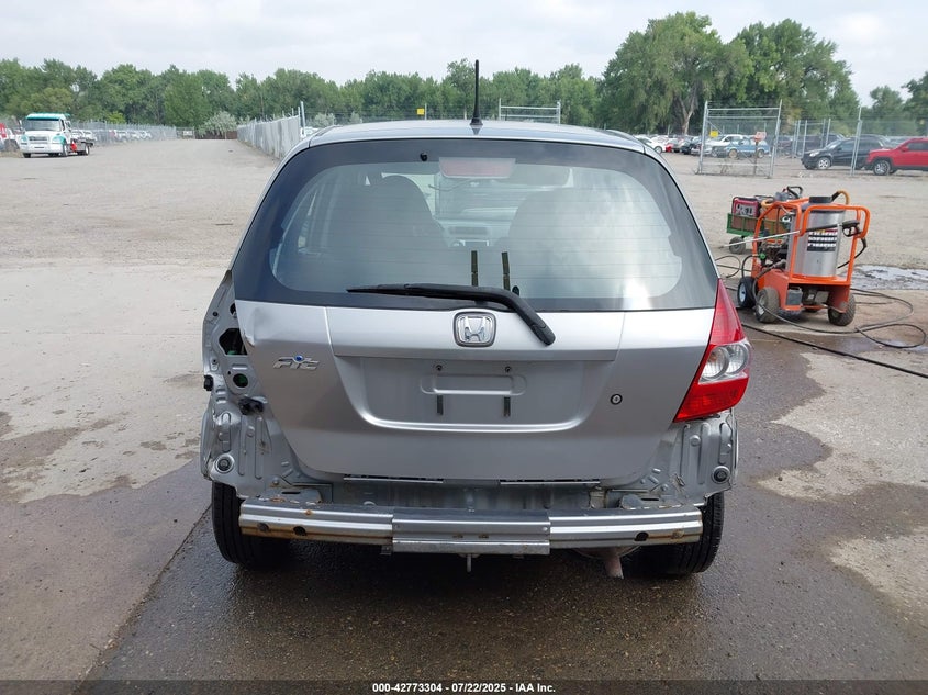 2008 Honda Fit VIN: JHMGD38468S061122 Lot: 42773304