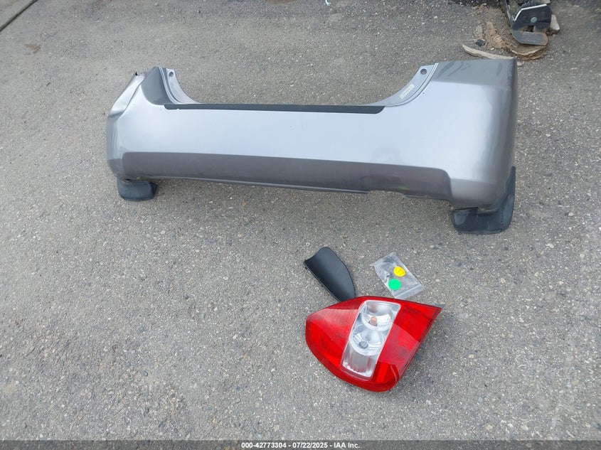 2008 Honda Fit VIN: JHMGD38468S061122 Lot: 42773304