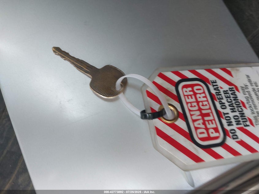 2014 Isuzu Npr Gas Reg VIN: 54DB4W1B1ES801317 Lot: 42773892