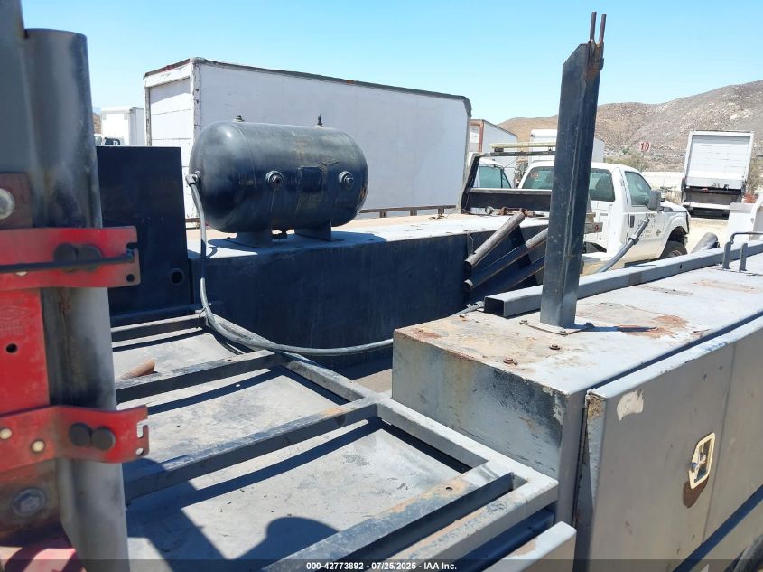 2014 Isuzu Npr Gas Reg VIN: 54DB4W1B1ES801317 Lot: 42773892