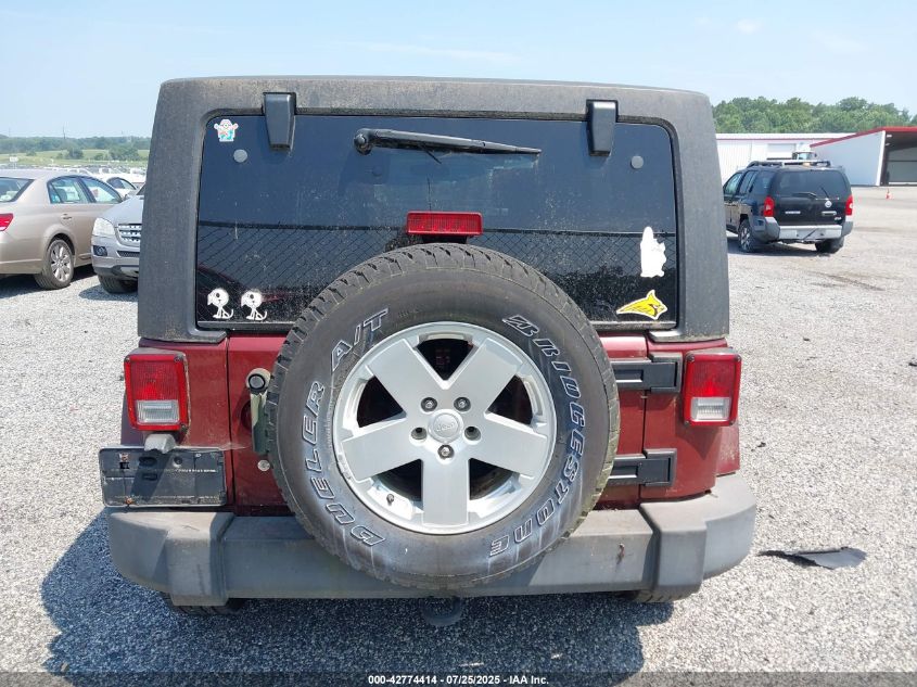 2007 Jeep Wrangler Unlimited Sahara VIN: 1J4GB59197L226591 Lot: 42774414