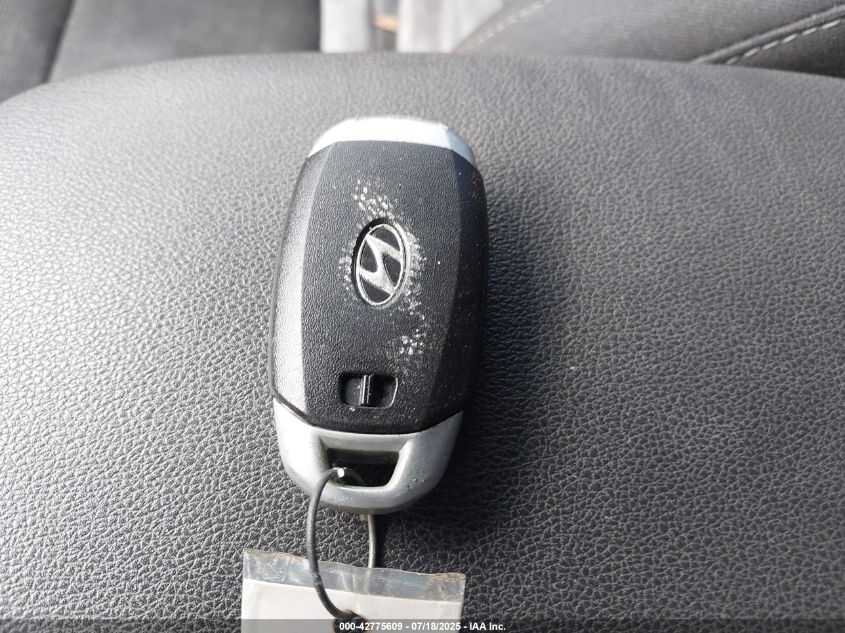 2022 Hyundai Kona Sel VIN: KM8K62AB2NU900249 Lot: 42775609