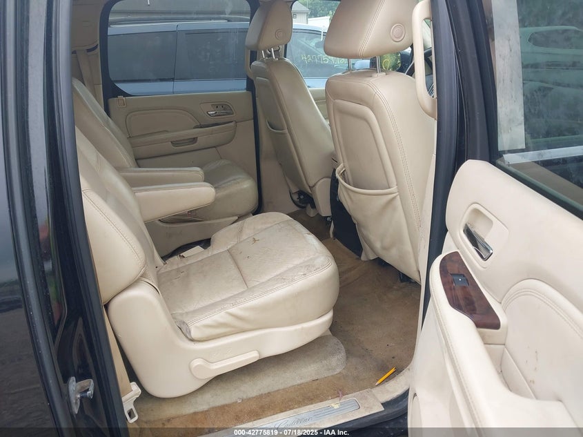 2007 Cadillac Escalade Esv Standard VIN: 1GYFK66887R401767 Lot: 42775819