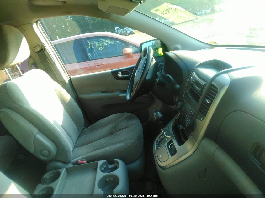 2007 Hyundai Entourage Gls/Limited/Se VIN: KNDMC233376025136 Lot: 42776224