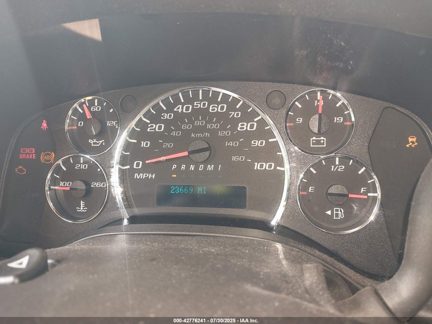 7GZ67UB76PN012841 2023 GMC Savana Cutaway 4500 Van auction photo 1