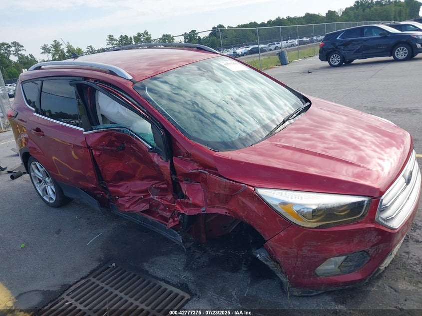 2019 FORD ESCAPE auction photo 1