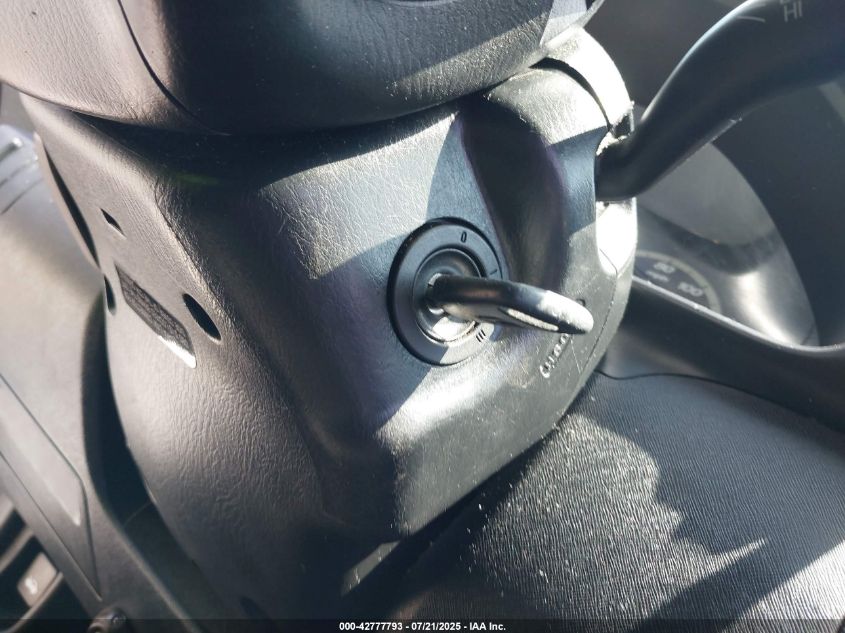 2002 Honda Cr-V VIN: JHLRV68452C015670 Lot: 42777793