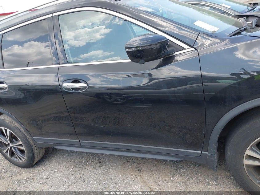 2020 NISSAN ROGUE SV INTELLIGENT AWD 5N1AT2MV9LC792421