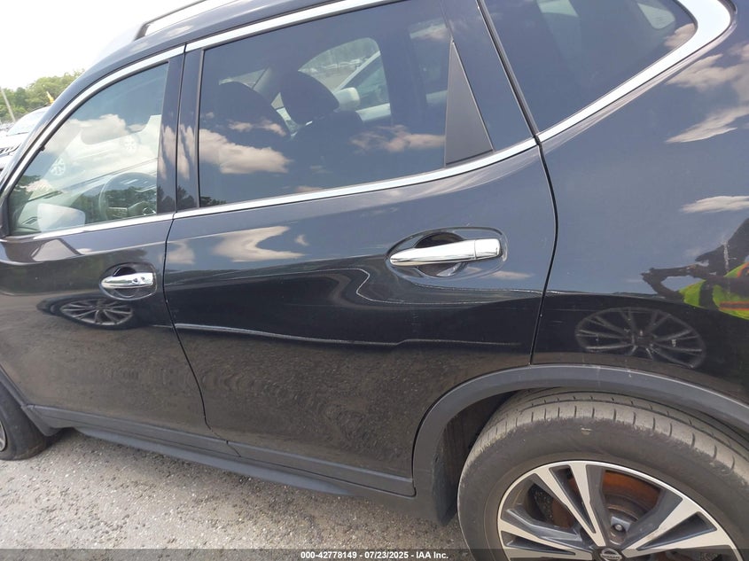 2020 NISSAN ROGUE SV INTELLIGENT AWD 5N1AT2MV9LC792421