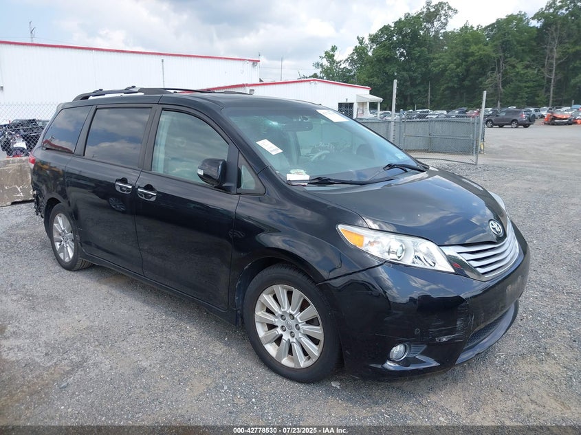 2013 TOYOTA SIENNA LIMITED V6 7 PASSENGER - 5TDYK3DC5DS335311