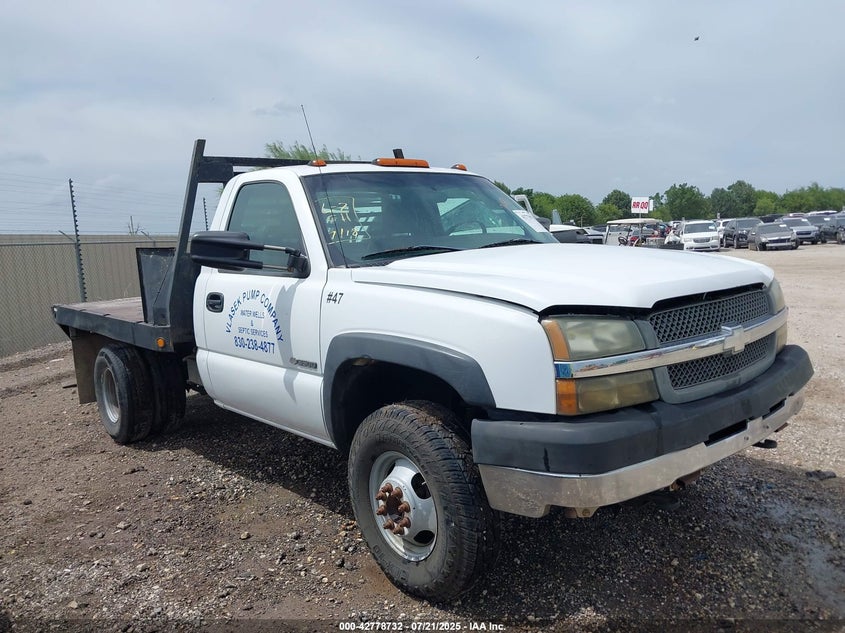 2003 Chevrolet Silverado 3500 Chassis white truck gasoline 1GBJC34UX3E289460 photo #1