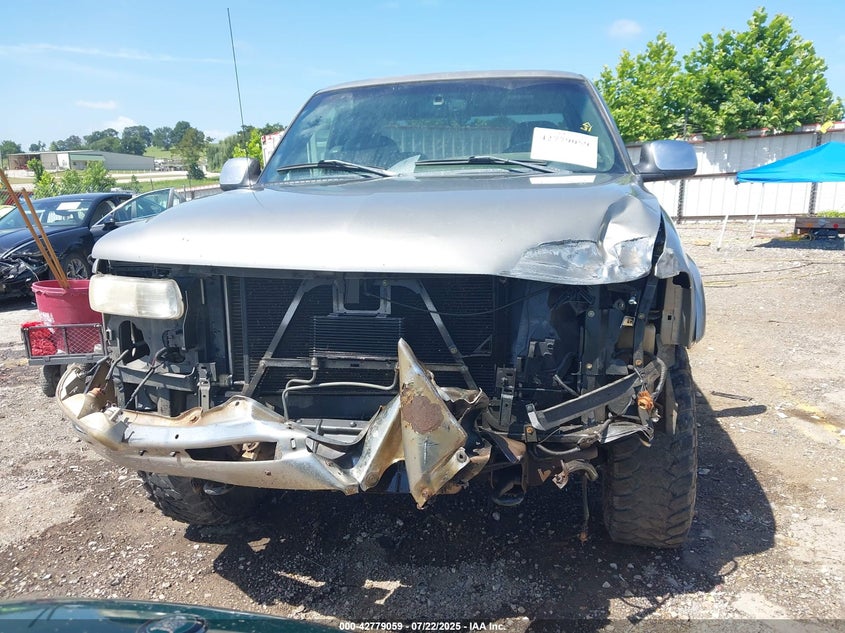 1999 Chevrolet Silverado 2500 Lt VIN: 1GCGK29U2XE156063 Lot: 42779059