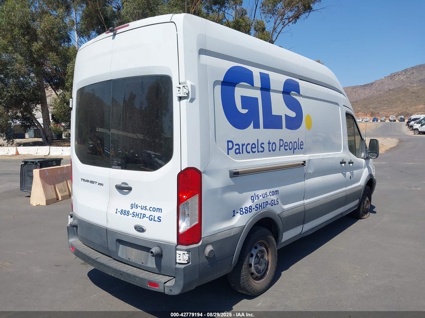 Vin: 1ftyr2xm8fka38005, lot: 43272590, ford transit-250 20154