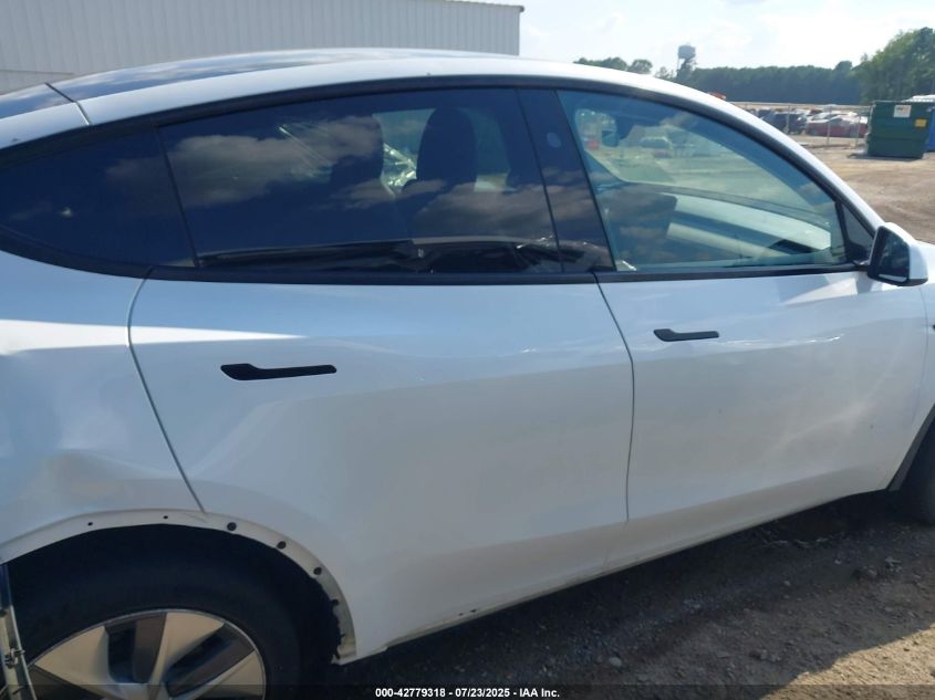 2023 Tesla Model Y Awd/Long Range Dual Motor All-Wheel Drive VIN: 7SAYGDEE8PA128301 Lot: 42779318