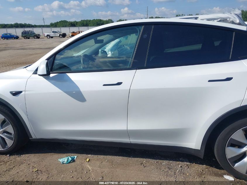 2023 Tesla Model Y Awd/Long Range Dual Motor All-Wheel Drive VIN: 7SAYGDEE8PA128301 Lot: 42779318
