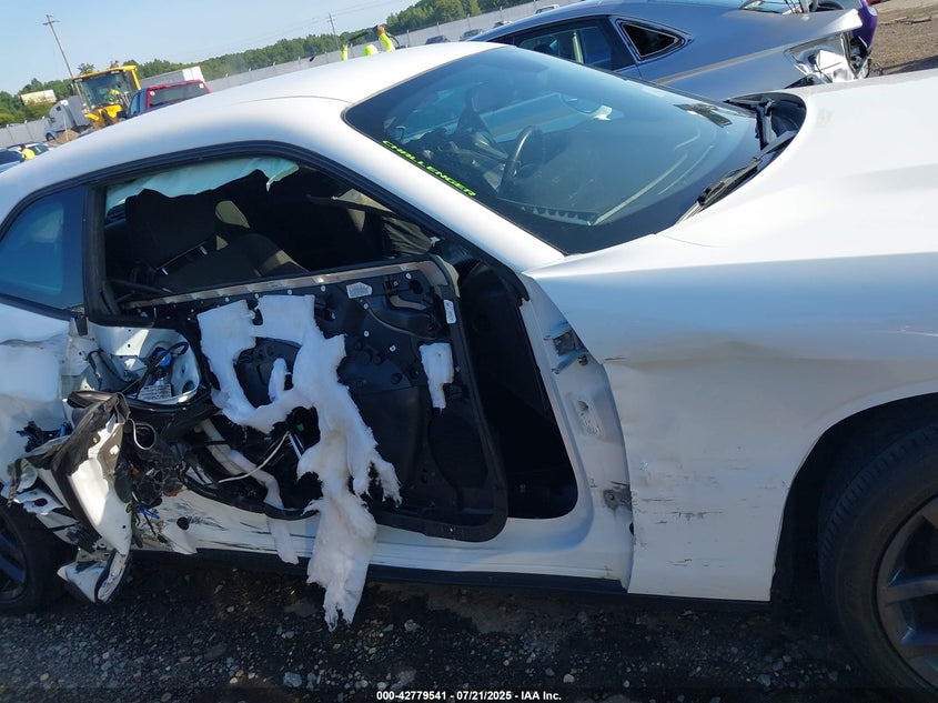 VIN 2C3CDZAG2LH143182 2020 DODGE CHALLENGER SXT