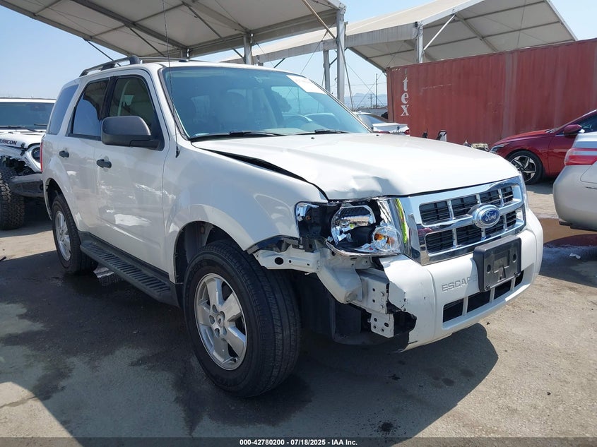 1FMCU0D75BKC04921 2011 Ford Escape Xlt auction photo 1