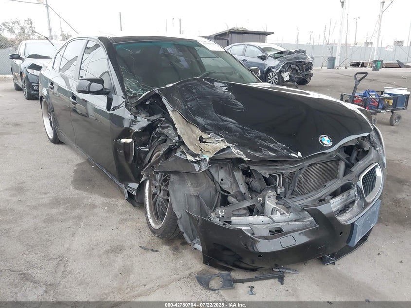 WBANA73534B064026 2004 BMW 530I auction photo 1