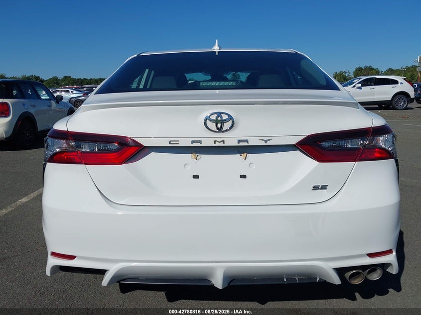 2022 TOYOTA CAMRY SE 4T1G11AK0NU702624