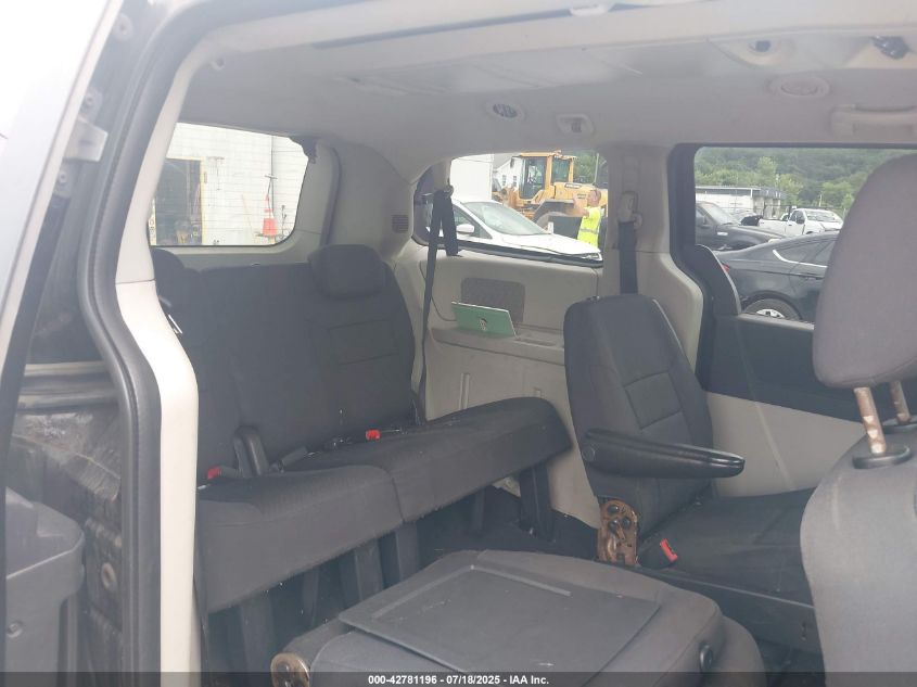 2010 Dodge Grand Caravan Sxt VIN: 2D4RN5D16AR196609 Lot: 42781196