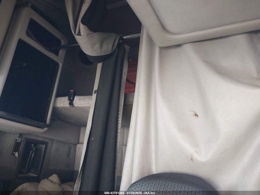 2003 Volvo Vn Vnl VIN: 4V4NC9JH23N338310 Lot: 42781264