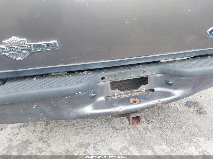 2002 Ford F-150 Lariat VIN: 1FTRW073X2KE06137 Lot: 42781417