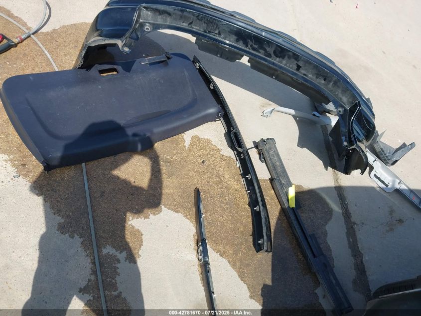 2011 Honda Cr-V Lx VIN: 3CZRE3H38BG701239 Lot: 42781670