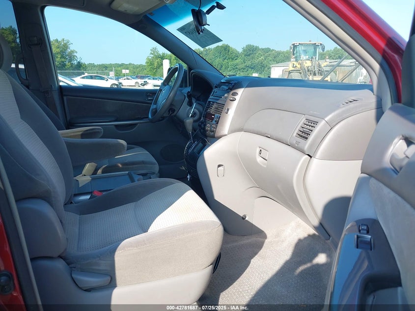 2009 Toyota Sienna Le