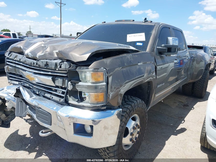 2015 Chevrolet Silverado 3500Hd Ltz brown truck diesel 1GC4K0C80FF536014 photo #3