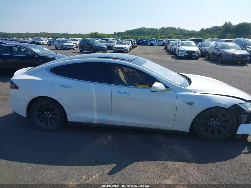 2013 Tesla Model S Performance VIN: 5YJSA1DP8DFP17806 Lot: 42782451