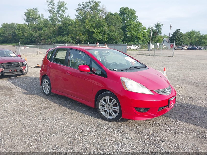2009 HONDA FIT VIN: JHMGE88499S014405