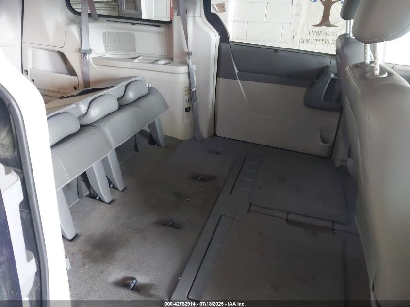 2008 Chrysler Town & Country Touring VIN: 2A8HR54P38R722733 Lot: 42782914