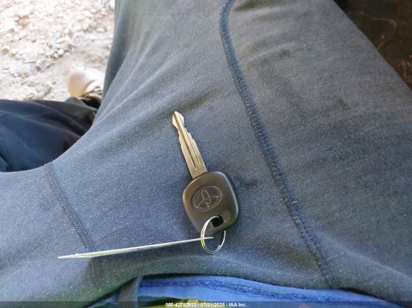 2001 Toyota Mr2 Spyder VIN: JTDFR320110026591 Lot: 42782933