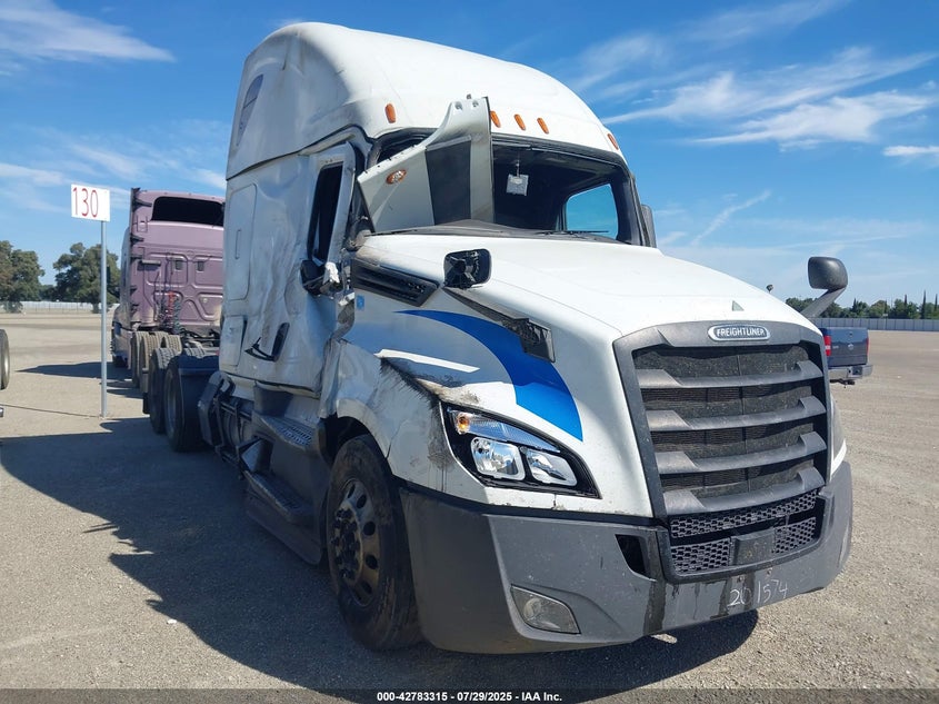 3AKJHHDR3LSLH2822 2020 Freightliner Cascadia 126 auction photo 1